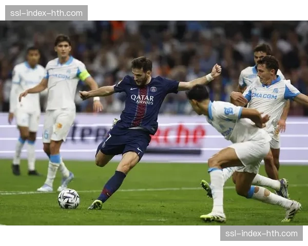 欧冠四分之一决赛首回合前瞻:皇马主场迎战拜仁,安切洛蒂与孔帕尼战术博弈