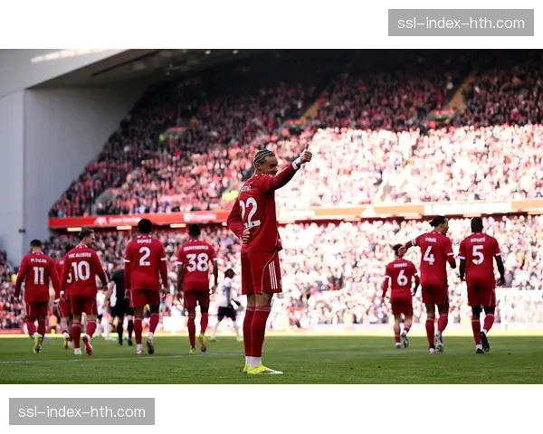 安菲尔德之夜：利物浦球迷用歌声送别赛季征程